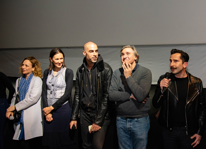 Ο σκηνοθέτης και οι Έλληνες ηθοποιοί του φιλμ, συνομιλούν με το κοινό, μετά την προβολή.