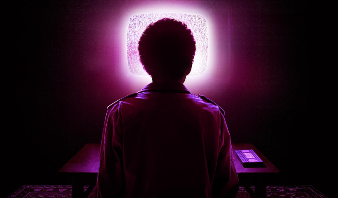 I saw the TV glow - κριτική ταινίας