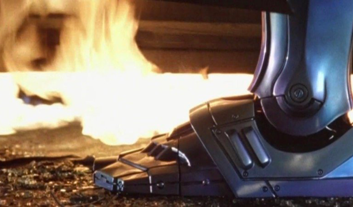 Ο Τζέιμς Γουάν ετοιμάζει το τηλεοπτικό Robocop... Ο Τζέιμς Γουάν ετοιμάζει το τηλεοπτικό Robocop...