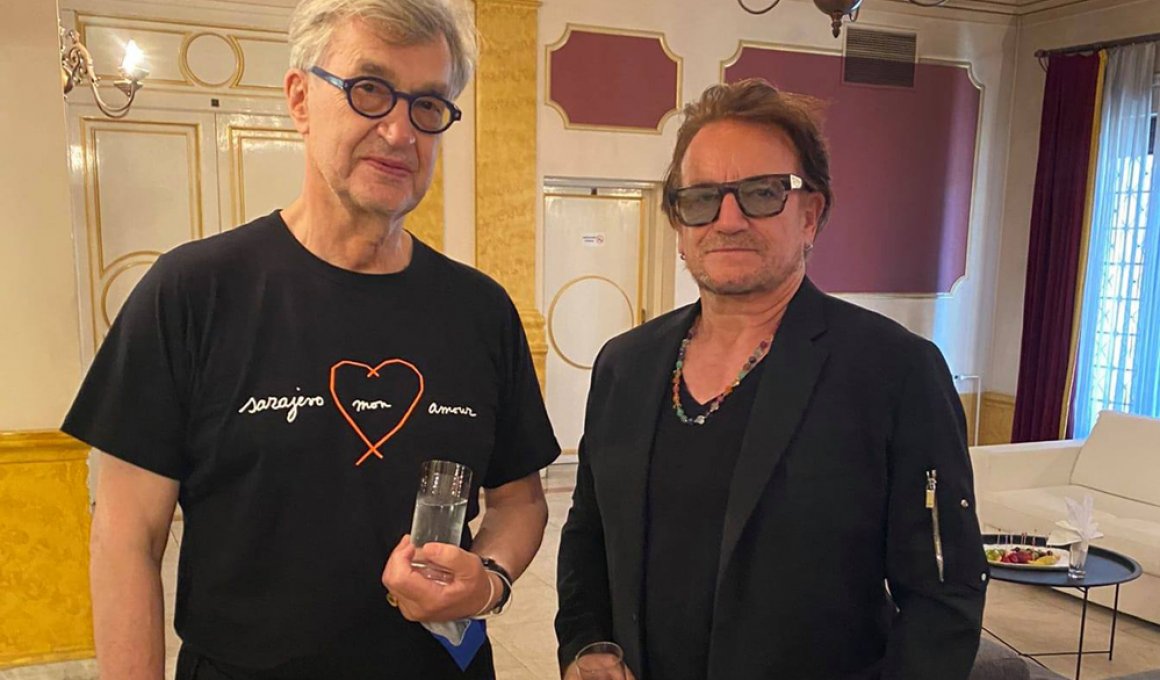 Bono: "Βιμ Βέντερς, αυτός ο γίγαντας του σινεμά..."