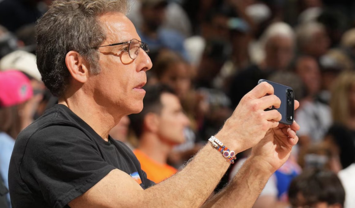 Ο Μπεν Στίλερ μετατρέπει το θαύμα των Knicks σε ντοκιμαντέρ των HBO και A24 Ο Μπεν Στίλερ μετατρέπει το θαύμα των Knicks σε ντοκιμαντέρ των HBO και A24