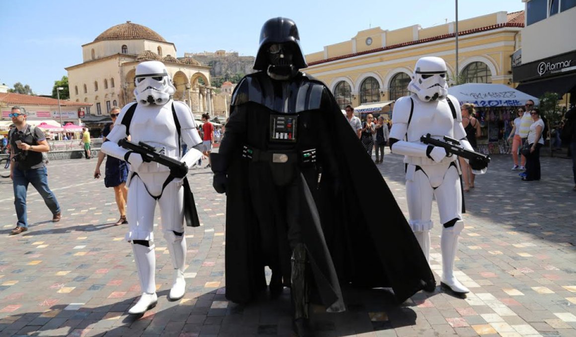 O Darth Vader στο κέντρο της Αθήνας!