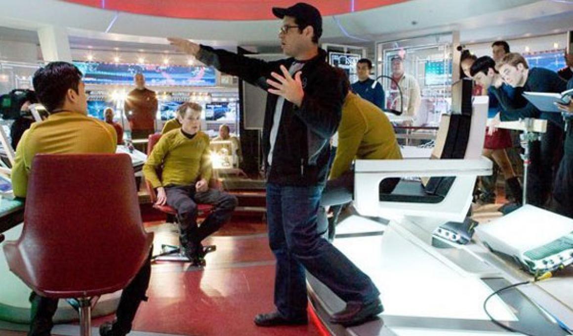 Ο Τζέι Τζέι Εϊμπραμς οργάνωσε προβολή του «Star Trek Into Darkness» για ετοιμοθάνατο φαν