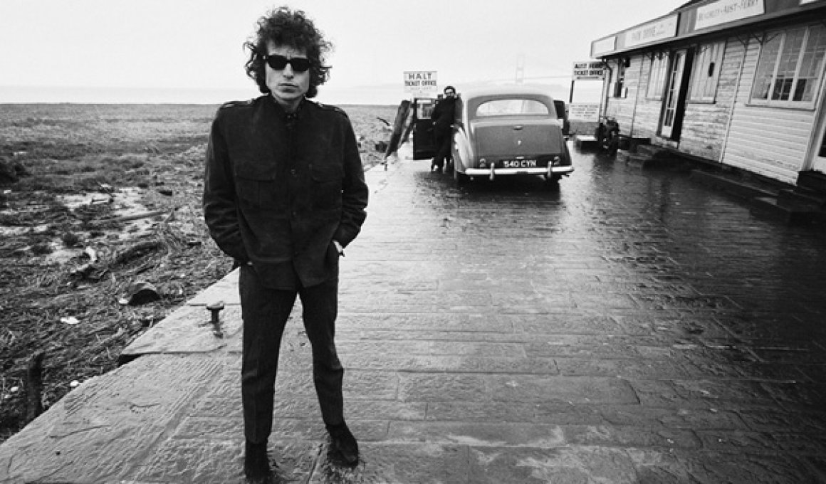 Like (Bob) Dylan in the movies.... Like (Bob) Dylan in the movies....