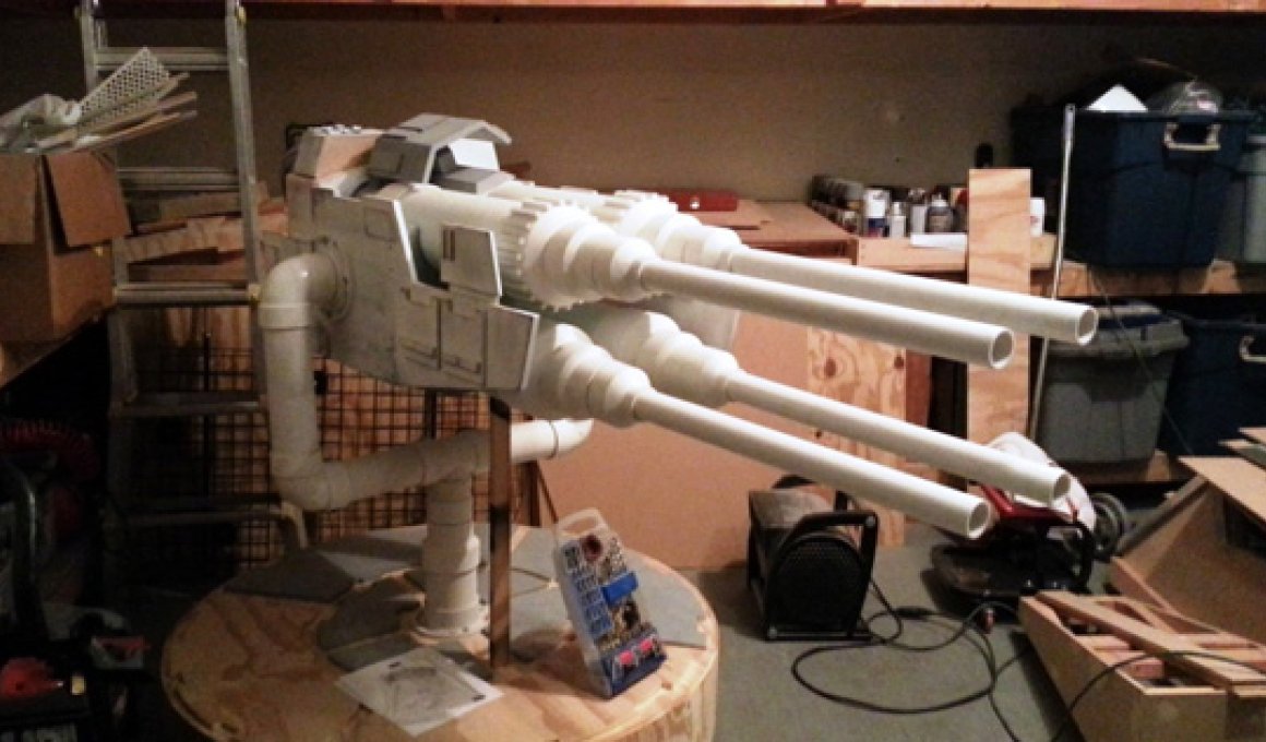 Φανς χτίζουν Star Wars Falcon αληθινών διαστάσεων!