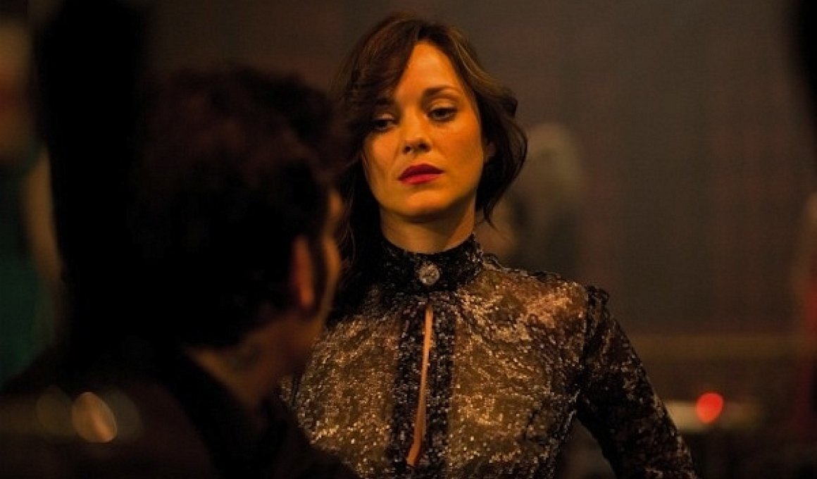 "Blood ties": Οι "Κακόφημοι δρόμοι" από τον... άντρα της Κοτιγιάρ! "Blood ties": Οι "Κακόφημοι δρόμοι" από τον... άντρα της Κοτιγιάρ!
