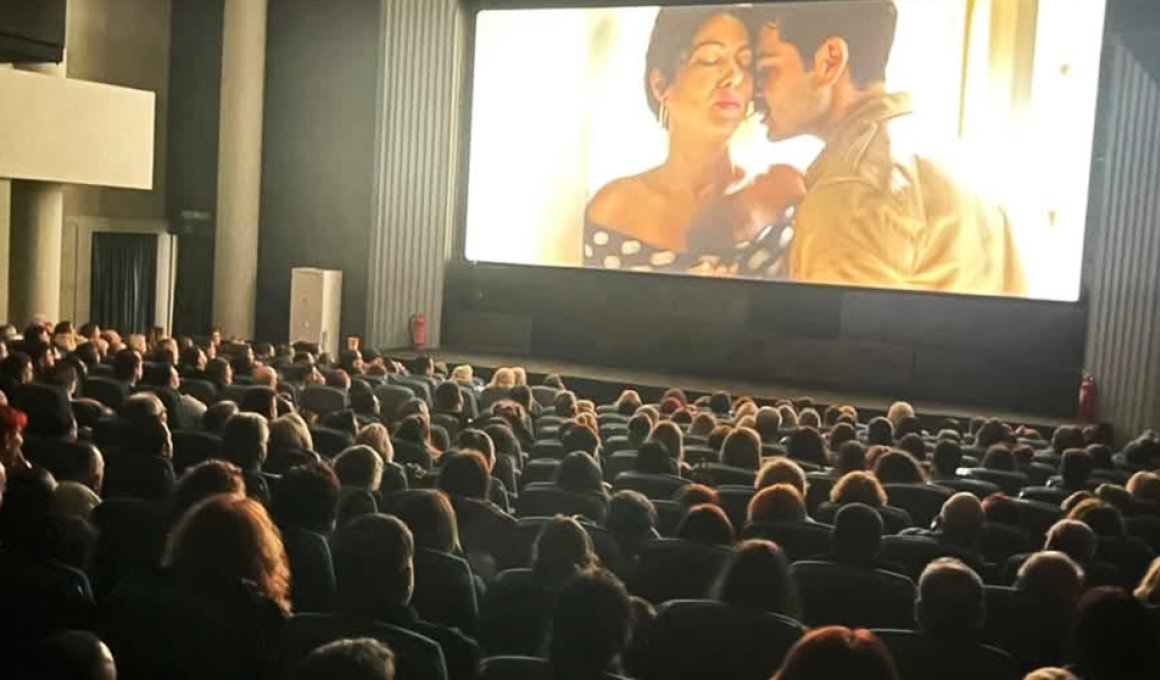 Έκρηξη και εκτόξευση με το "Υπάρχω"