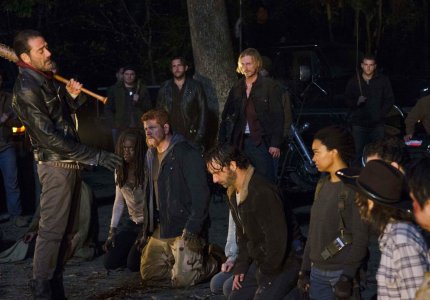 "The walking dead" s07: Ο Ρικ είναι ζωντανός!