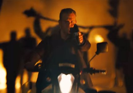 O Jason Bourne κλέβει μηχανή της ελληνικής αστυνομίας!