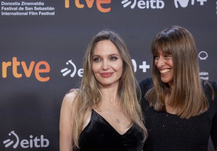Άλις Βίνοκουρ: "Τα τραυματισμένα σώματα με γοητεύουν"