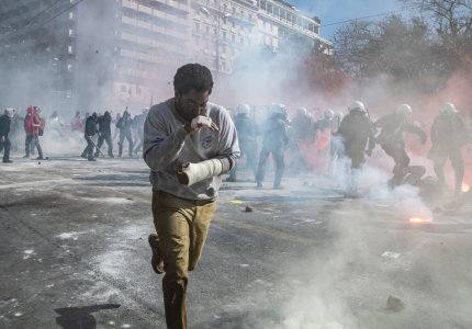 Ποιος κυνηγά τον Τζον Ντέιβιντ Ουάσινγκτον;