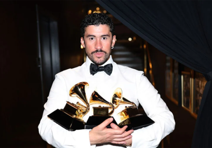 Porto Rico: Ο Bad Bunny και μια All-Star επανάσταση με Μπαρδέμ, Νόρτον και Μόρτενσεν