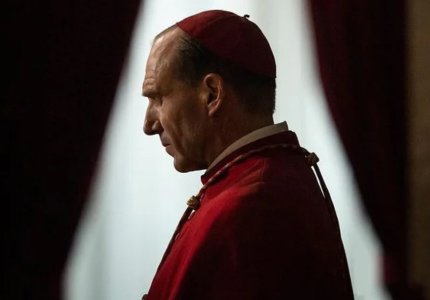 "Conclave": Μήπως έφτασε η ώρα για τον Ρέιφ Φάινς στα Όσκαρ?