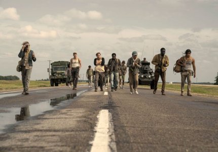 Προβολή του "The long walk" με τους θεατές να περπατούν