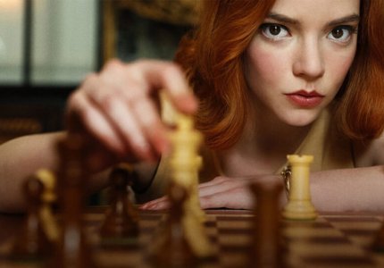 Κορυφαία σκακίστρια μηνύει το Netflix για το "The Queen's Gambit"