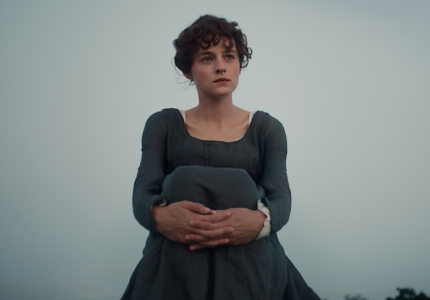 Το Netflix ετοίμασε το δικό του Pride and Prejudice — και φλερτάρει με νέα γενιά θεατών
