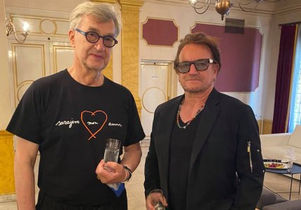 Bono: "Βιμ Βέντερς, αυτός ο γίγαντας του σινεμά..."