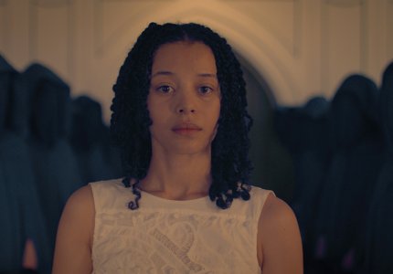 “The Testaments”: Το sequel του “The Handmaid’s Tale” φέρνει μια νέα γενιά κοριτσιών