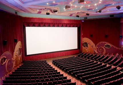 Διάσημοι σκηνοθέτες αγόρασαν ένα σινεμά για να "σώσουν την εμπειρία"