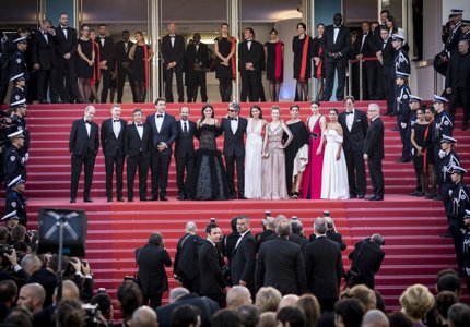 Κάννες 18: Κόκκινο χαλί χωρίς σέλφι
