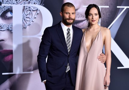 «Καυτή» Ντακότα στην πρεμιέρα του «50 shades darker»