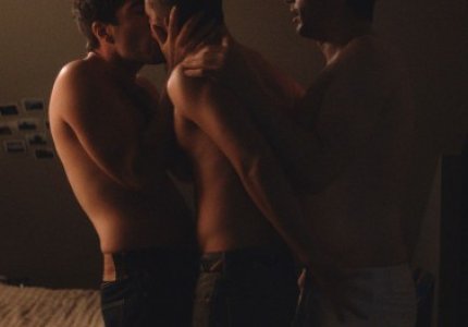 Sundance 15: Ο Τζέιμς Φράνκο προκαλεί με ομοφυλοφυλικό τρίο στο "I am Michael". 