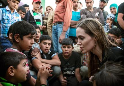 Στην Ειδομένη τελικά η Τζολί για τους πρόσφυγες