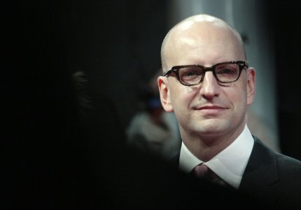 Ο Στίβεν Σόντερμπεργκ σκηνοθετεί Γκάρι Όλντμαν και Μέριλ Στριπ!