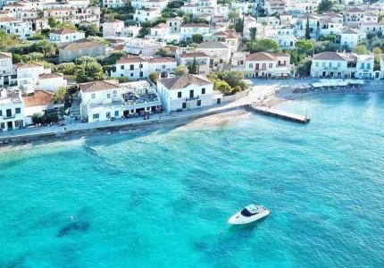 Ο Σαμ Μέντες θα γυρίσει τηλεοπτική σειρά στις Σπέτσες