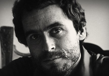 Το Netflix προειδοποιεί: «Μη δείτε το ντοκιμαντέρ για τον Ted Bundy μόνοι σας»