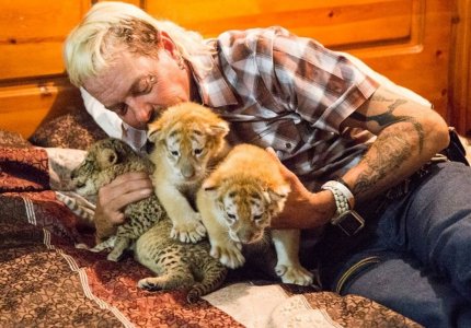Το "Tiger King" έγινε η πιο δημοφιλής σειρά  του Netflix