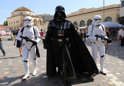 O Darth Vader στο κέντρο της Αθήνας!