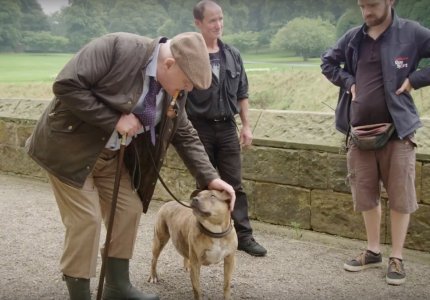 Ο Άντονι Χόπκινς και ο πιο μοναχικός σκύλος του κόσμου