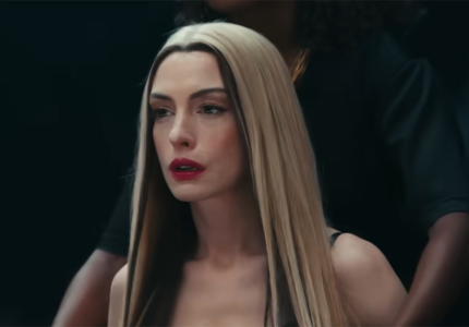 "Mother Mary": Η Ανν Χάθαγουεϊ στο πιο weird φιλμ του Ντέιβιντ Λόουερι