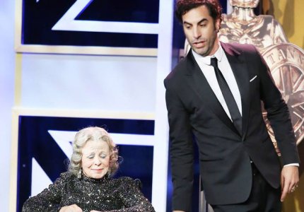 "Bafta Los Angeles": Ρεσιτάλ από τον Σάσα Μπάρον Κοέν και την Σάλμα Χάγιεκ