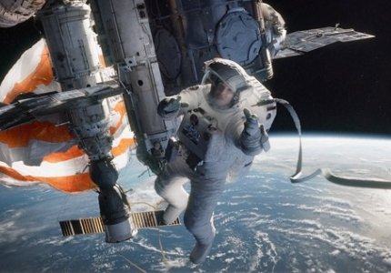 Eξακολουθεί να "πετά" το Gravity στις ΗΠΑ