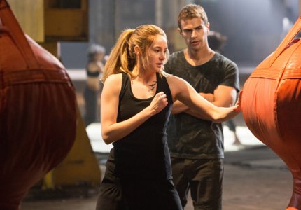 "Divergent": Νέο Hunger Games; Οι πρώτες φωτό