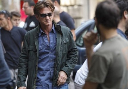 "‘The Gunman" : Χαβιέ Μπαρδεμ εναντίον Σον Πεν σε action thriller. Δυναμικό τρέιλερ.