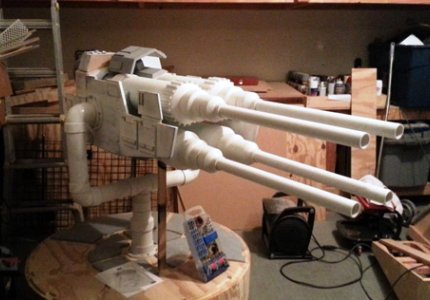 Φανς χτίζουν Star Wars Falcon αληθινών διαστάσεων!