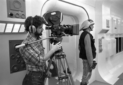 Δώρο για τους φανατικούς του "Star Wars": Ένα 2ωρο video αποκαλύπτει τις επιρροές του!