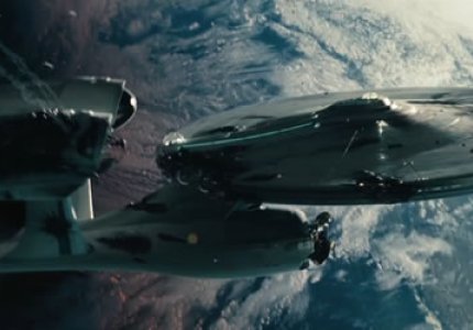 Χαμηλή πτήση για το Star Trek Into Darkness