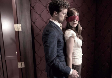 "50 shades darker": Όλα τα τρέιλερ εδώ