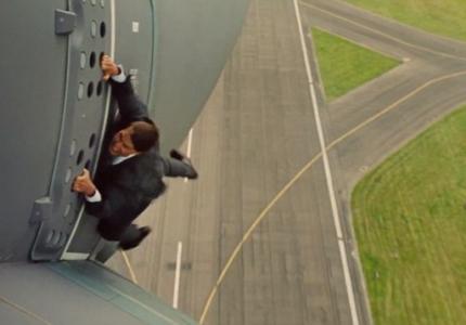 Ο Τομ Κρουζ κρατήθηκε από το αεροπλάνο ΜΟΝΟΣ του στο Mission Impossible